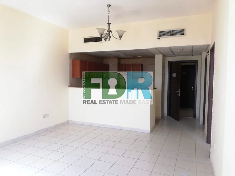 Well Maintained| Spacious Bright|  Friendly Place63992292193538110