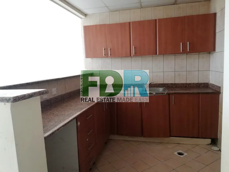 Well Maintained| Spacious Bright|  Friendly Place63992292193538112