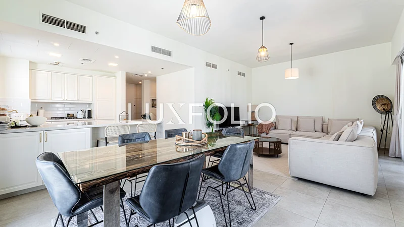 Large Terrace | Upgraded | VOT63951549460865113