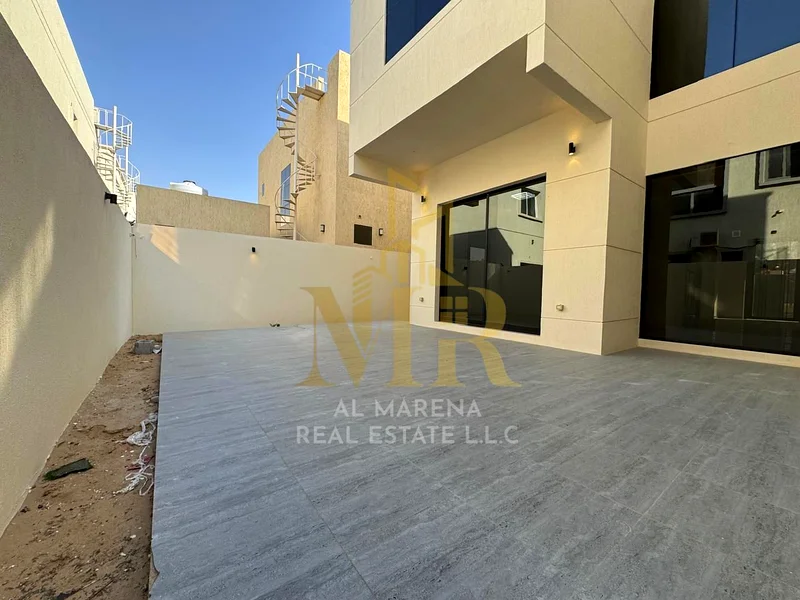 A villa with an all-inclusive price, including electricity, water and air conditioning, on the main street, ready for occupancy in the most upscale ar63872298233986113