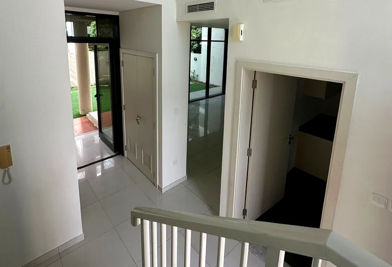 Vacant | Massive Plot | Prime Location63972758980994113