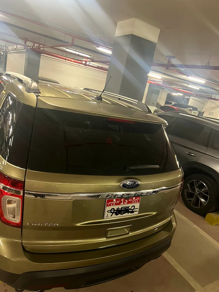 Ford explorer in excellent conditions63613463484290113