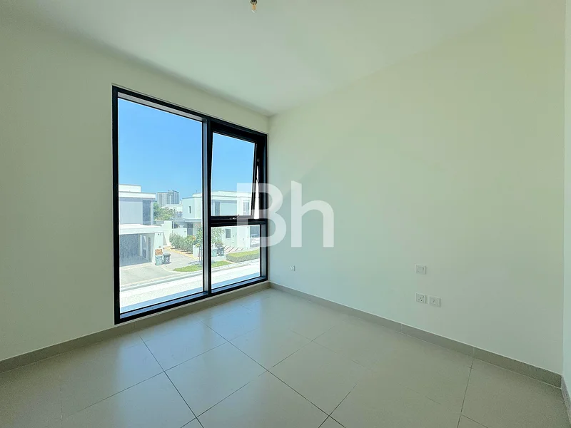 Park Backing | Prime Location | Vacant soon63761028187777113