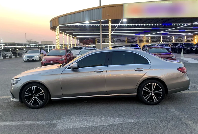 Mercedes-Benz E250 v4 2.0L Model 202263613135024258114