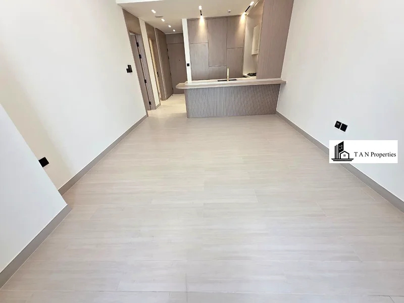 شقة فاخرة | مع غرفة تخزين | مفروشة جزئيًا63784819407235111