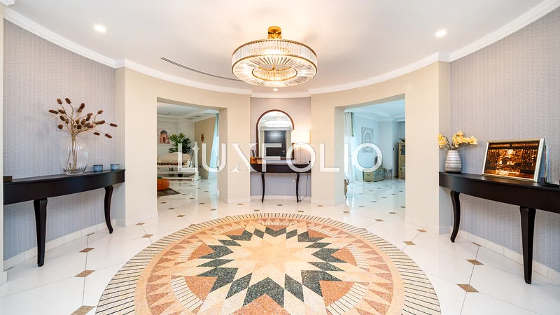 Fully furnished | Full sea View | Upgraded64038182977795110