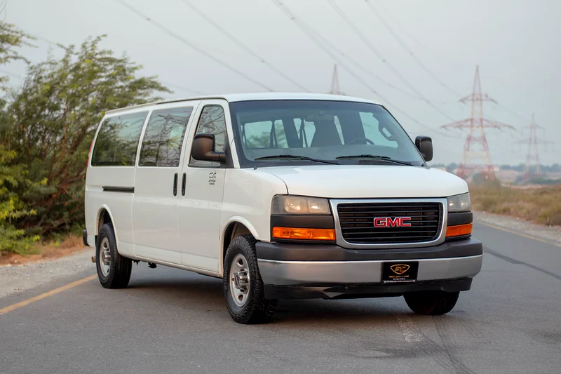 15-Seater Passenger Van | GCC Specs | Automatic | Ref#G3230163612057882242111