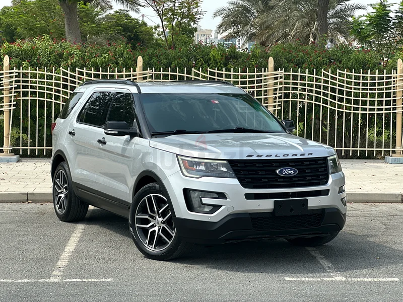 GCC / 7 SEAT / FULL OPTION / NO ACCIDENTS OR FLOOD636134637025301120