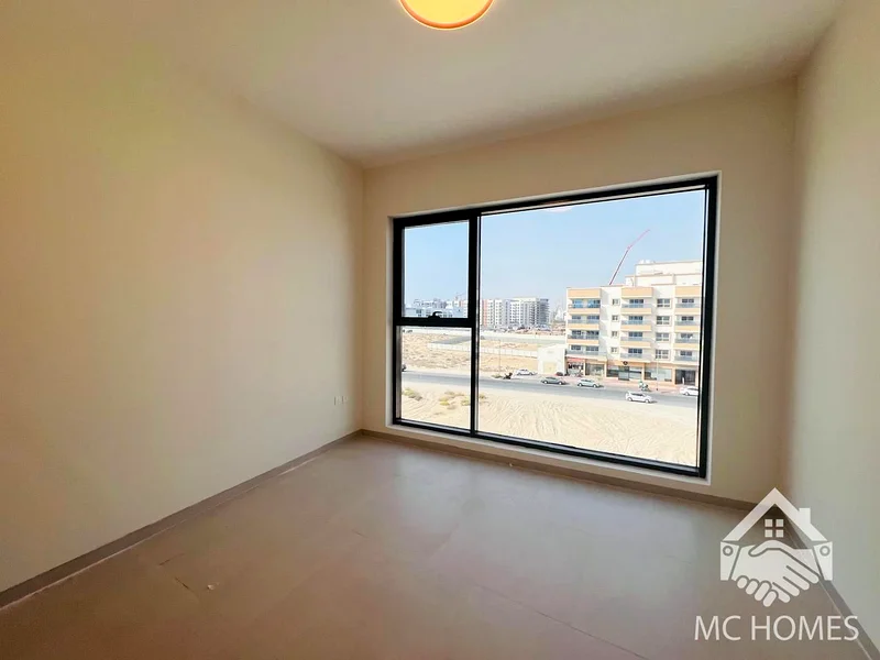 شقة واسعة من غرفتي نوم + غرفة خادمة | جديدة بالكامل63766765090434112