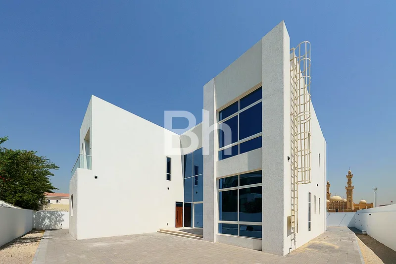 Luxurious Villa | Modern Layout | new63743415559682111