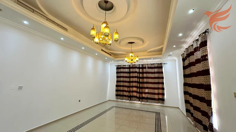 فيلا واسعة مكونة من 7 غرف نوم في الضيت الجنوبية | متصلة بفيدا63814659632897113