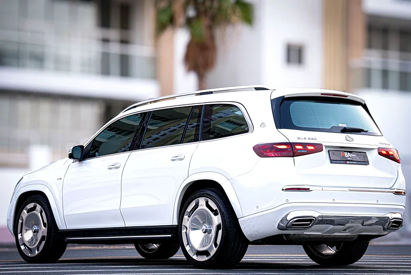طقم مايباخ 2024 مرسيدس بنز GLS580 | 3000 كم63613462936065112