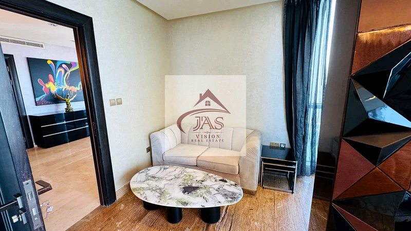 ٤ غرف نوم + خادمة | إطلالة بزاوية 270 درجة على البحر والبالم | مفروشة بالكامل63775819432834113
