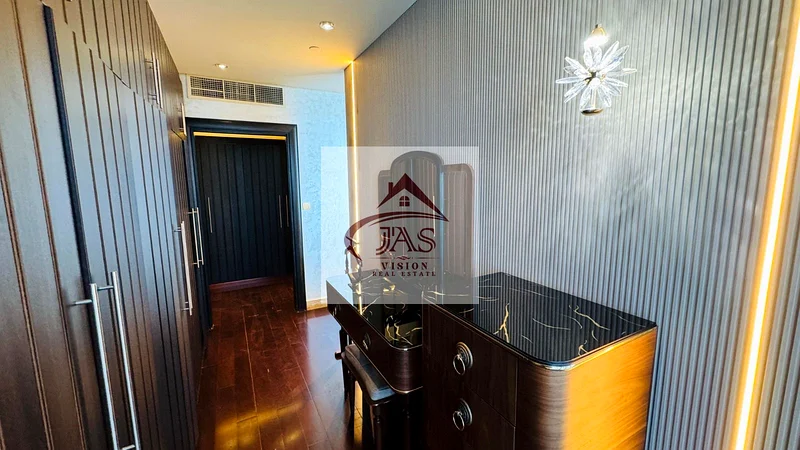 ٤ غرف نوم + خادمة | إطلالة بزاوية 270 درجة على البحر والبالم | مفروشة بالكامل63775819432834114