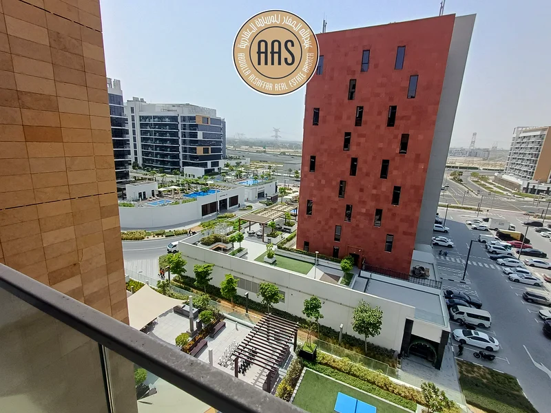 Luxurious and spacious 3BHK apartment with chiller-free only 140k ready to move63801565408642111