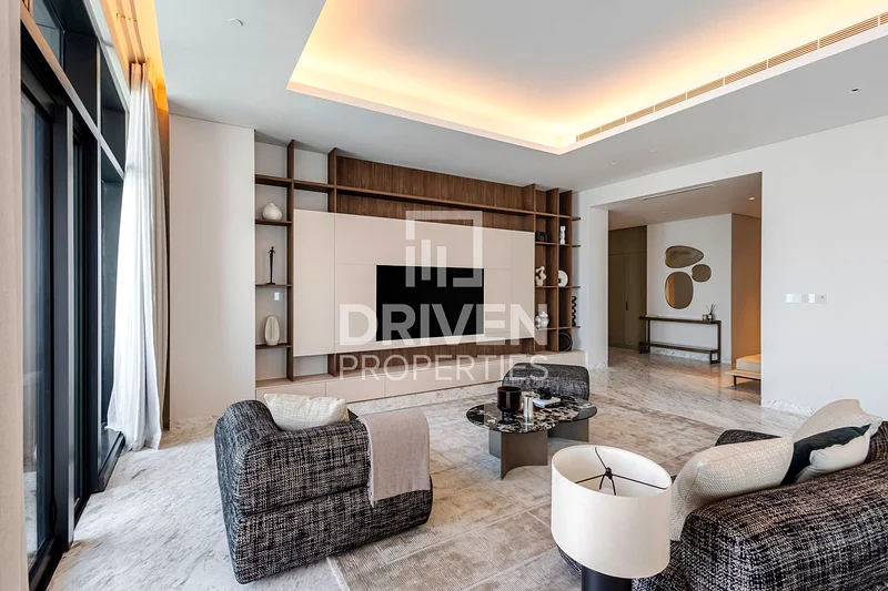 Stunning Unit | Iconic Burj View | Prestigious63769647449345112