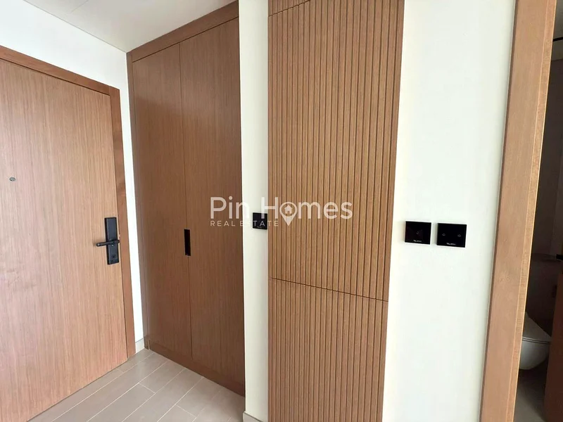 Bright | Elegant Layout | Vacant63785900791555114