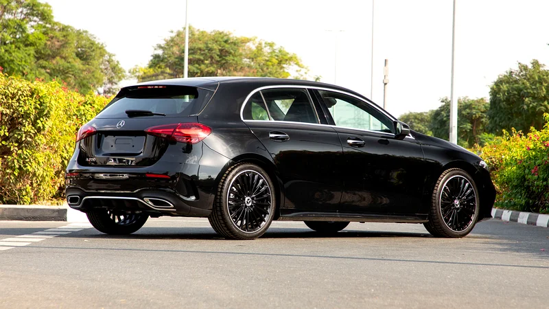 مرسيدس بنز A200 AMG هاتشباك 1.3 لتر/2025/الخليج63613135628546114