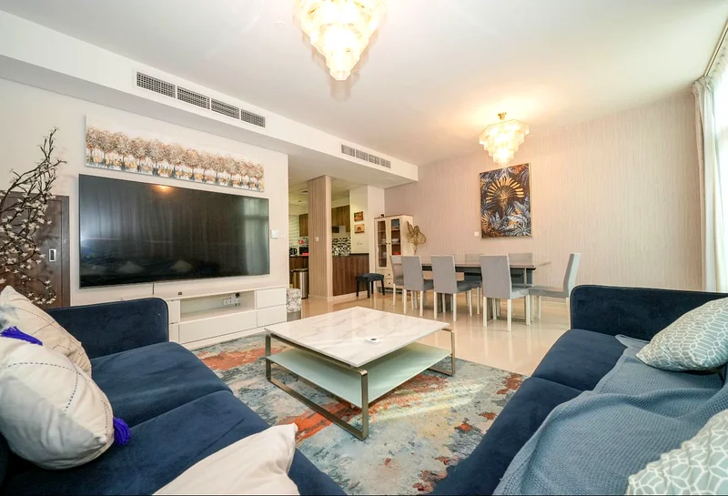 زاوية | مفروشة بالكامل | مساحة معيشة وغرف نوم موسعة63741526431361110