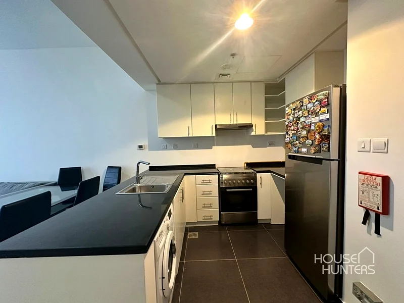 VACANT | VERY SPACIOUS | NEXT TO BUS STOP63738983988353112