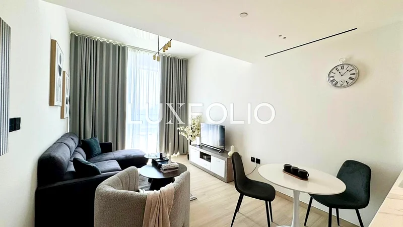 Pool View | Low Floor | Flexible Cheques63779603161602111