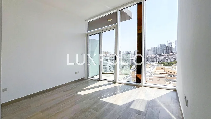Pool View | Spacious Layout | Available Now63780354272385110