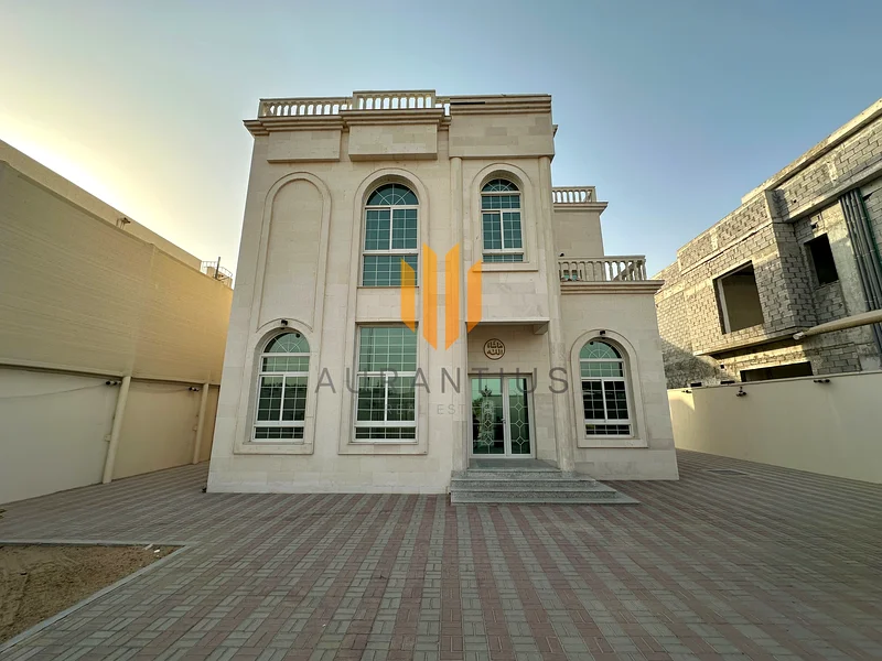 Spacious Layout | Ready to Move | Garden63727388817795110