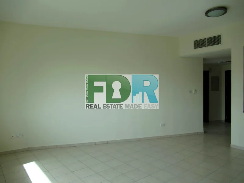 Well Maintained| Spacious Bright|  Full Amenities63934259608834112