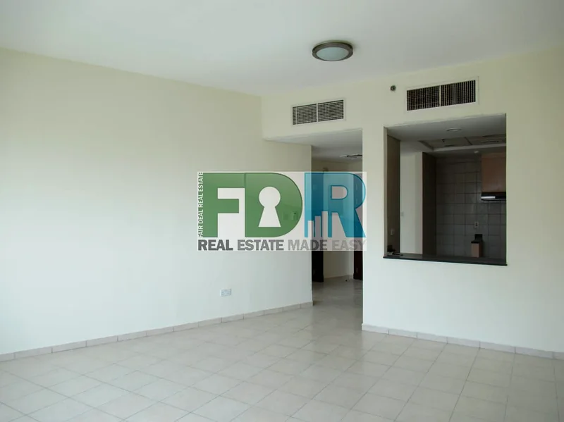 Well Maintained| Spacious Bright|  Full Amenities63934259608834110