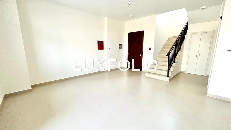 واسع | مناسب للعائلات | حزام أخضر63736617575939112