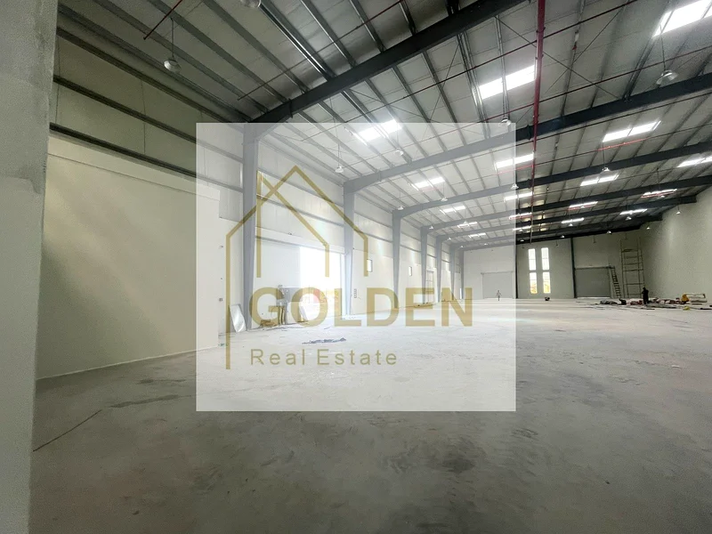 Spacious Warehouse for Rent in Al Saja’a Industrial Area – 5,552 Sq. Ft.63622732895874111