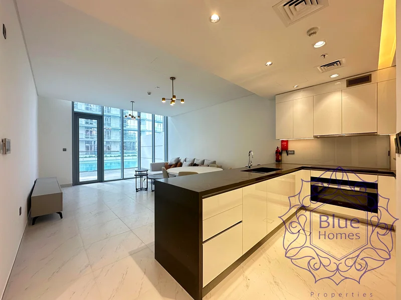 شرفة | الطابق الأرضي | مطل على البحيرة | شاغر63750249094531112