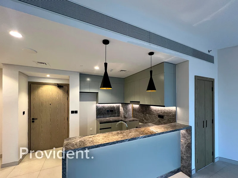 Spacious Layout | High Floor | Golf View63972907448577112