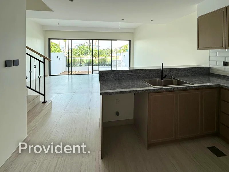 5BR + Maid | Single Row | Brand New | Vacant63962574279297113