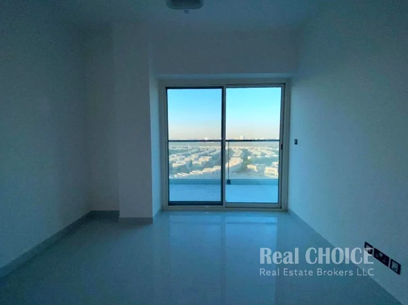 Investor Deal | Large | High Floor| Skyline Views63978598061057114