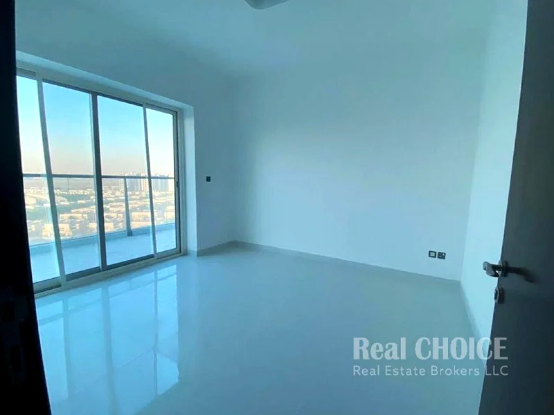 Investor Deal | Large | High Floor| Skyline Views63978598061057113