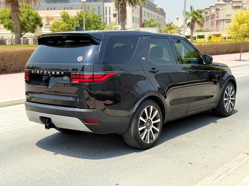 2021 لاند روفر ديسكفري P300 S | مواصفات عالية | أسود سانتوريني | 7 مقاعد | طلب خاص63613133001089112