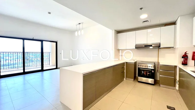 High Floor | Vacant | Appliances Included63728068766337111