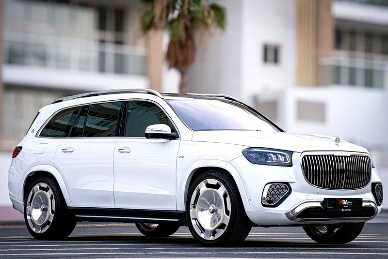 طقم مايباخ 2024 مرسيدس بنز GLS580 | 3000 كم636134629360651125