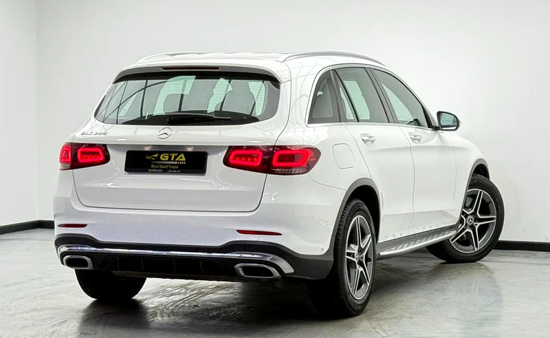 Mercedes-Benz GLC 200, One Year Unlimited KM Warranty, Full Service History, GCC63613461863553113