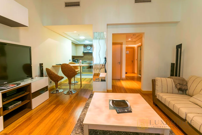 Vacant | Beach Access | Partially furnished63753253682307111