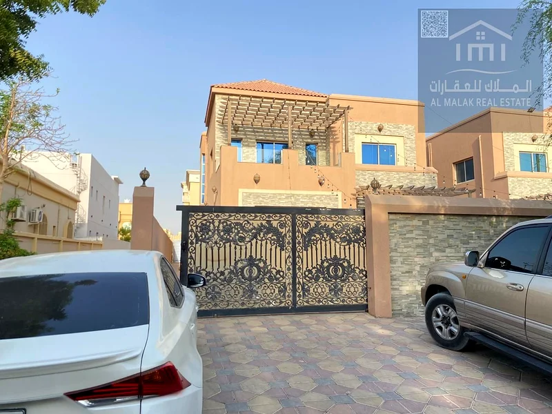 Opportunity for sale: a large villa with an area of ​​5,500 square feet, at an attractive price, in Rawda 3, in new condition.63878297720067110