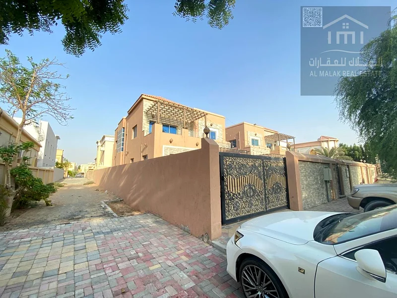 Opportunity for sale: a large villa with an area of ​​5,500 square feet, at an attractive price, in Rawda 3, in new condition.63878297720067111