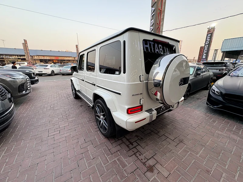 Mercedes G CLASS AMG CARBON EDITION63613135349378114