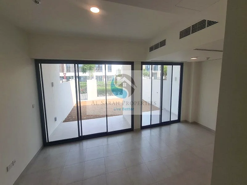 SINGLE ROW I READY TO MOVE IN I BOOK NOW63733234622594112