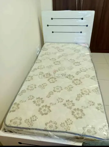 Hi, I want to sell Single Bed  with the mattress brand-new