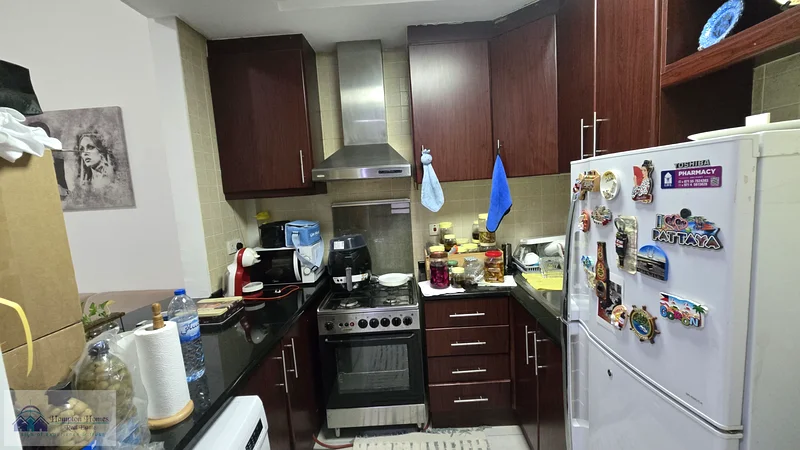 صفقة ساخنة للاستوديو المؤجر مع شرفة، للبيع في ديسكفري جاردنز63935661304963111