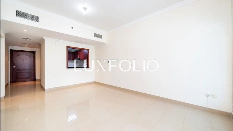 VACANT | LARGE LAYOUT | COMMUNITY VIEW64036626295811113
