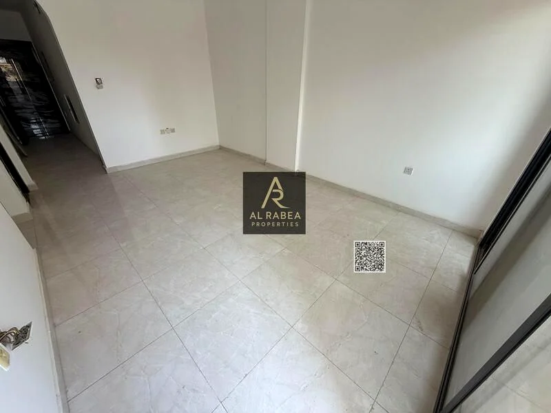 العقارات الفاخرة في عجمان، أول مستأجر63723288407298114