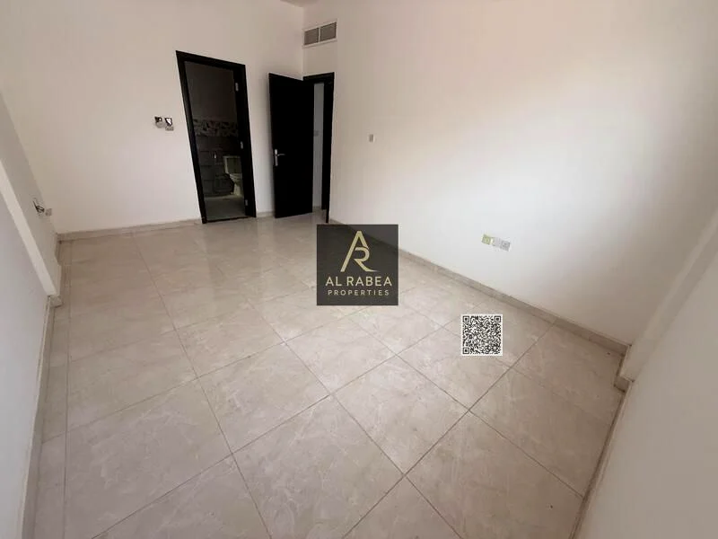 العقارات الفاخرة في عجمان، أول مستأجر63723288407298111